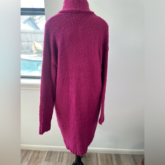 NWT Desreeny Pink Long Sweater Saltwater Luxe SZ Medium - Picture 7 of 9